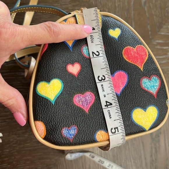 Black with multi colored hearts satchel bag - Picture 14 of 17